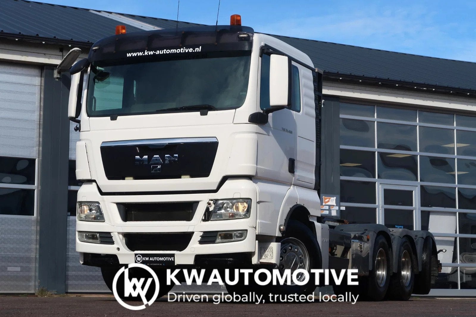 MAN TGX 35.480 8X4-4BL/ MANUAL/ 26T HOOK/ HYVA LIFT/, Auto's, Euro 5, Wit, Bedrijf, 480 pk