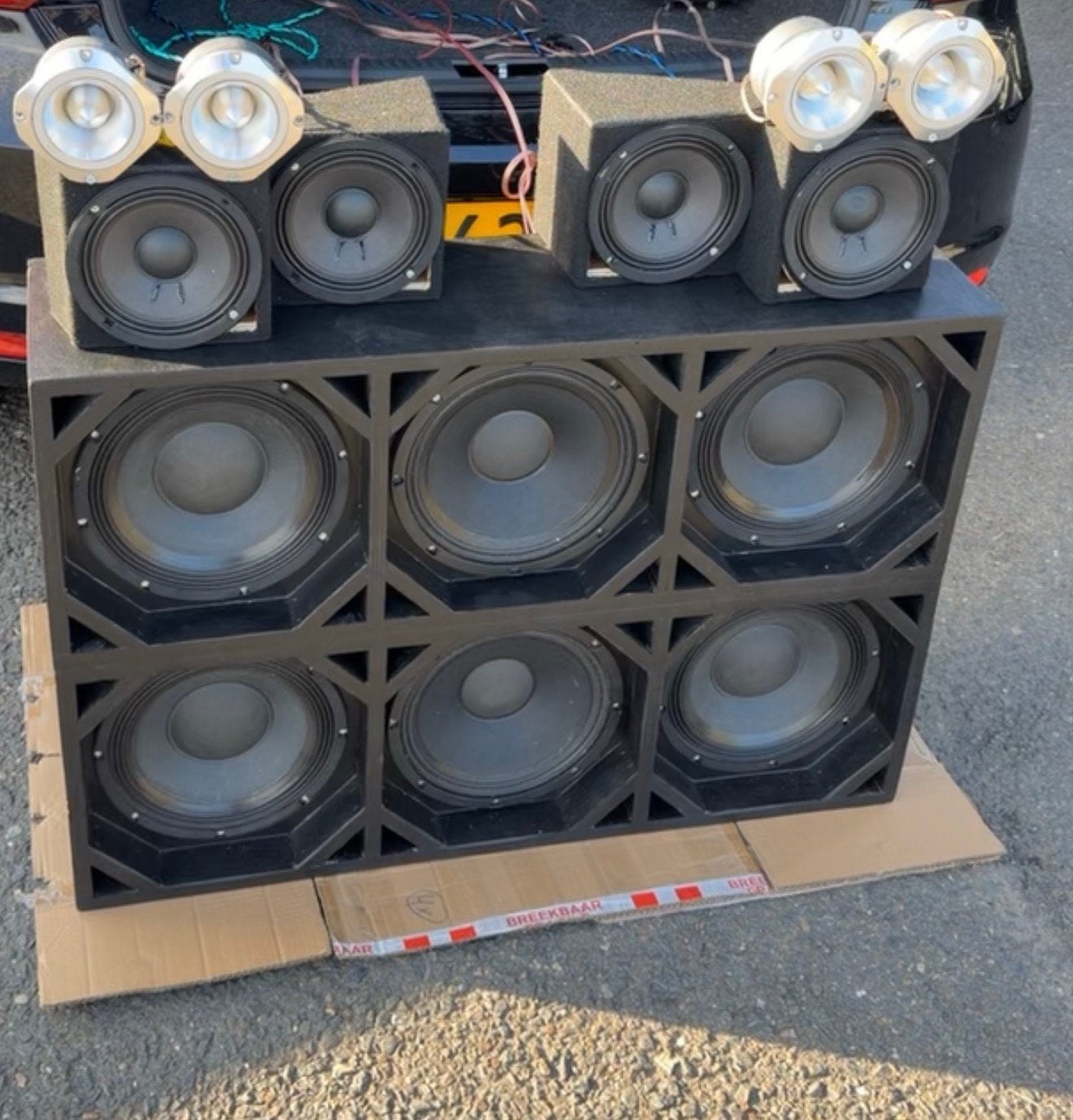 Tekoop 6x10” en 4x6.5” inch speakers met kast!, Auto diversen, Ophalen of Verzenden, Zo goed als nieuw