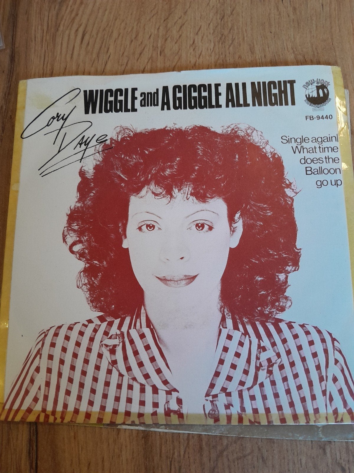 Cory day 7 inch wiggle & a giggle all night, Ophalen of Verzenden, Zo goed als nieuw, Pop