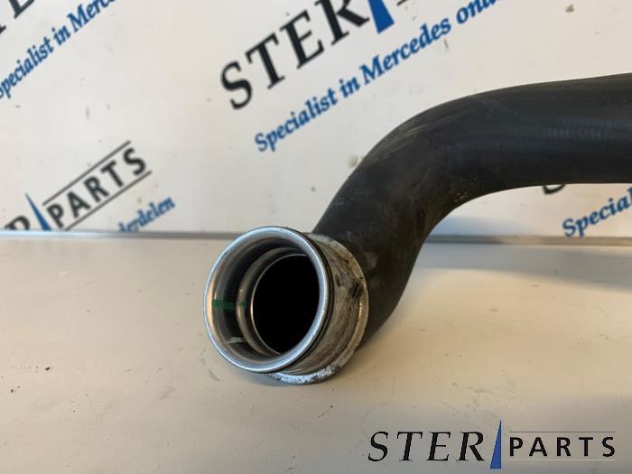 Radiateurslang van een Mercedes E-Klasse, Auto-onderdelen, Airco en Verwarming, Gebruikt, -, Ophalen of Verzenden, -