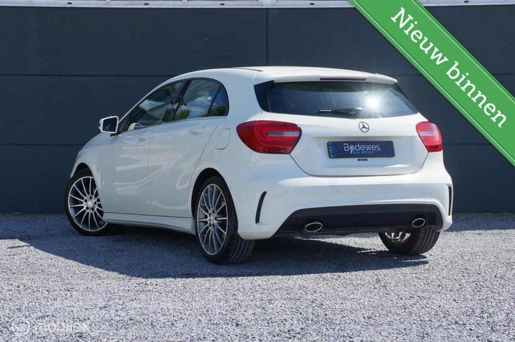 Mercedes Benz A-klasse A180 Prestige AMG Xenon Apple/Android, Auto's, Mercedes-Benz, Voorwielaandrijving, Gebruikt, 4 cilinders