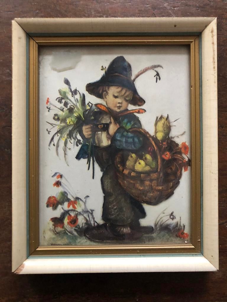 Vintage ingelijste prent van jongen met bloemen en fruit, Verzamelen, Foto's en Prenten, Gebruikt, Prent, Kind, Voor 1940, Ophalen of Verzenden