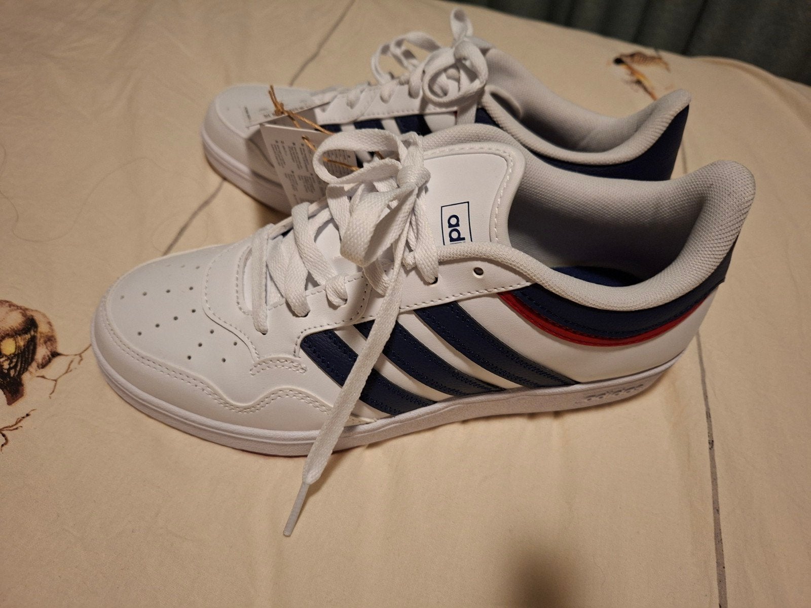 Adidas schoenen nieuw in doos maat 30.5 /30.66, Ophalen, Nieuw, Zwart