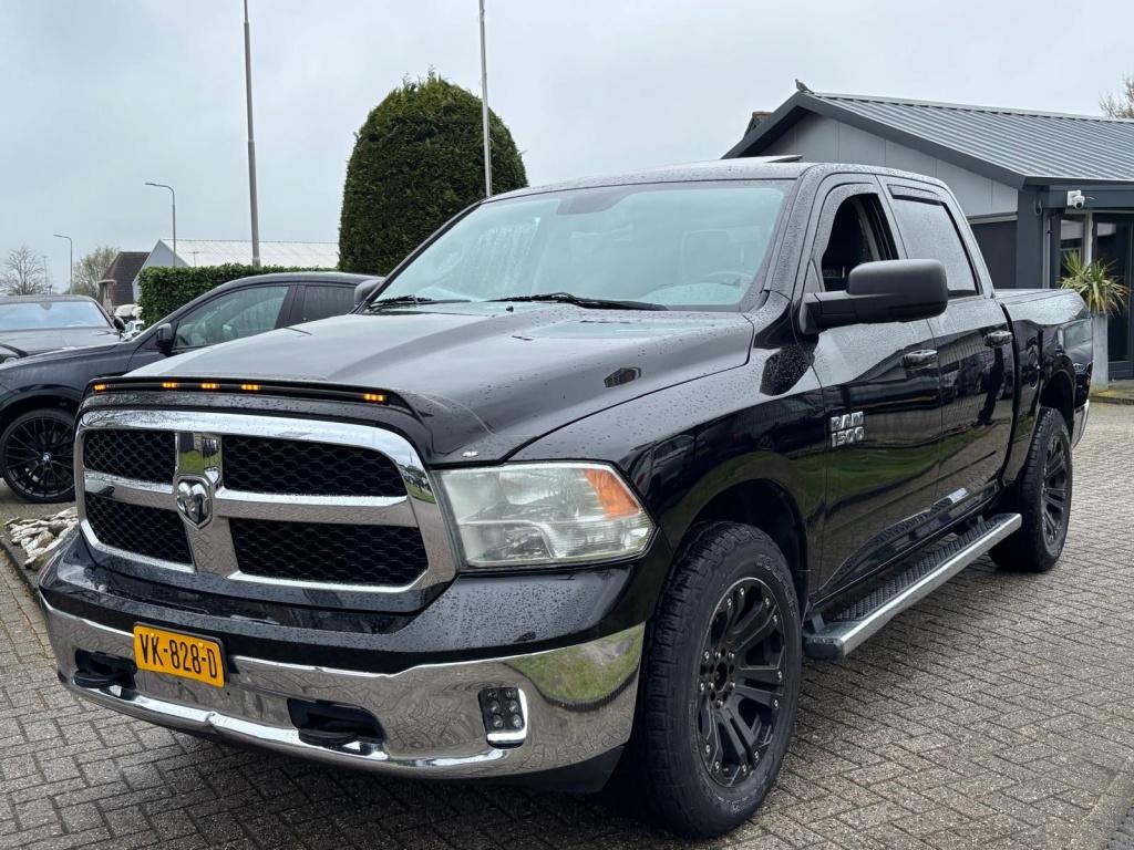 Dodge Ram 1500 3.6 V6 4X4 Dubbel Cabine LPG-G3 2014 Facelift, Auto's, Automaat, Stof, Gebruikt, Zwart