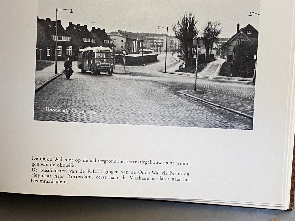 Zo was Hoogvliet (1976), Ophalen of Verzenden, 20e eeuw of later, Zo goed als nieuw