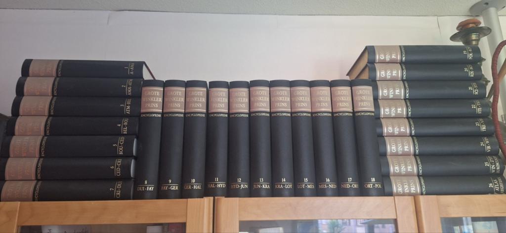 Grote Winkler Prins Encyclopedie, 8e druk in 26 delen (1991), Boeken, Encyclopedieën, Ophalen, Gelezen, Algemeen