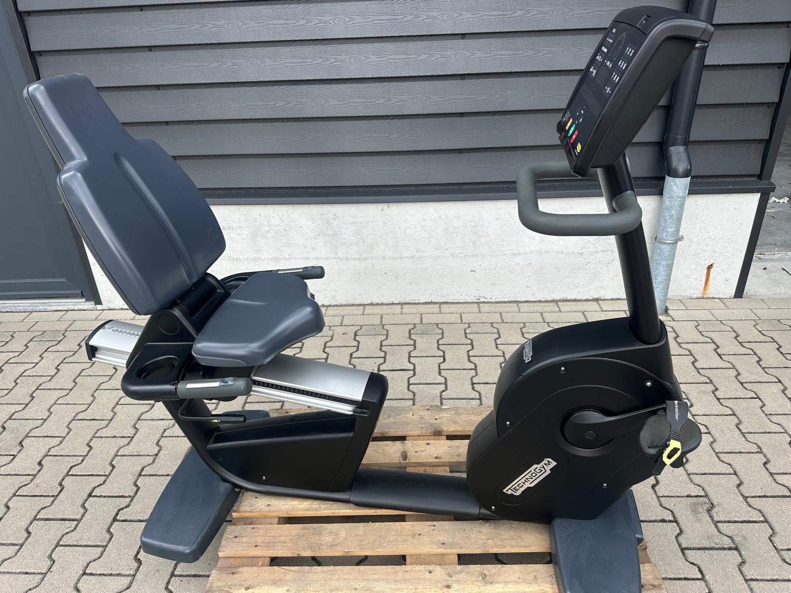 Technogym Excite Recline 700 Ligfiets met LED Scherm, Ligfiets, Gebruikt, Ophalen of Verzenden, Metaal