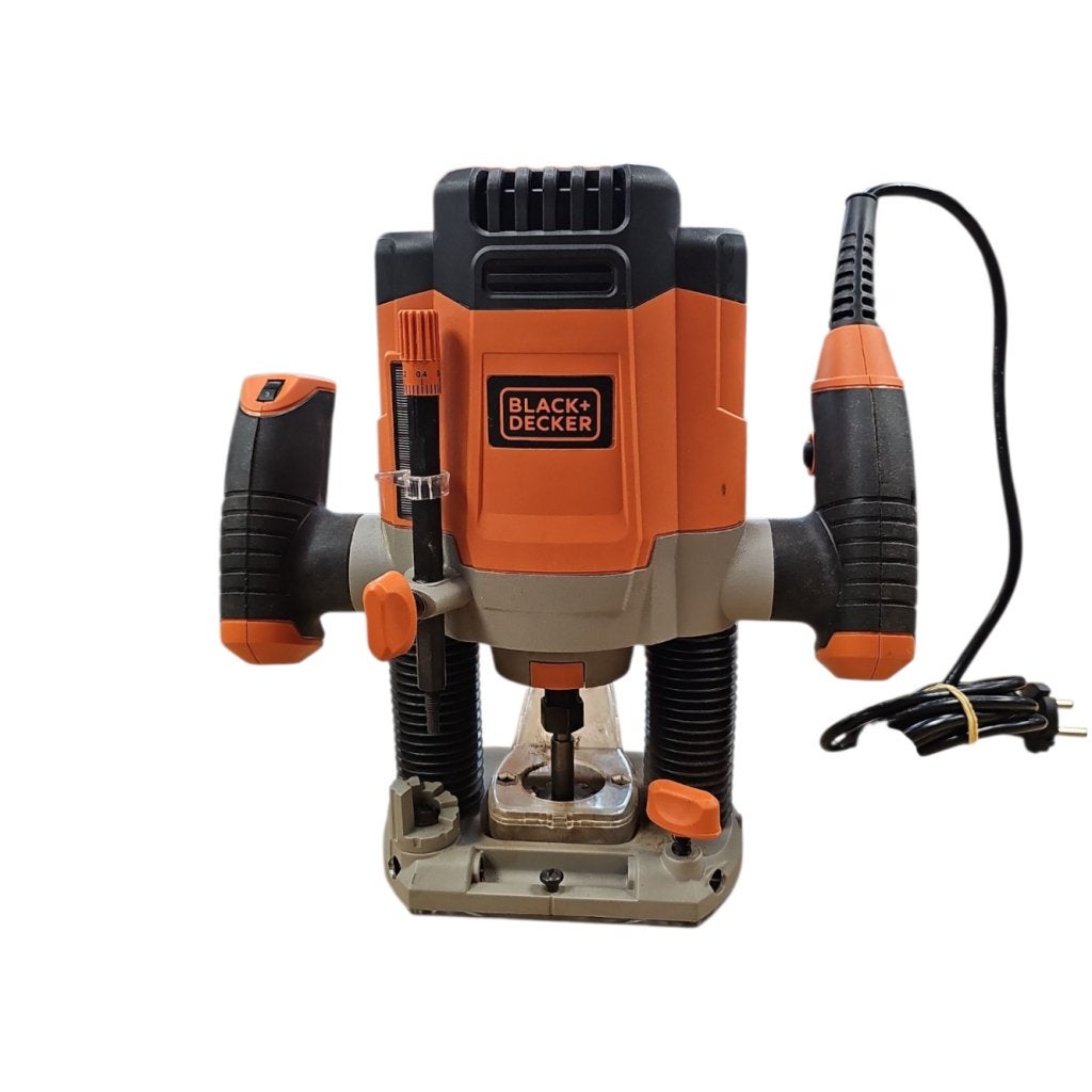 Black + Decker KW1200E Bovenfrees | Nette Staat, Black en Decker, Gebruikt, Support@blackendecker.com, 701 E. Joppa Road
Towson, MD 21286
USA