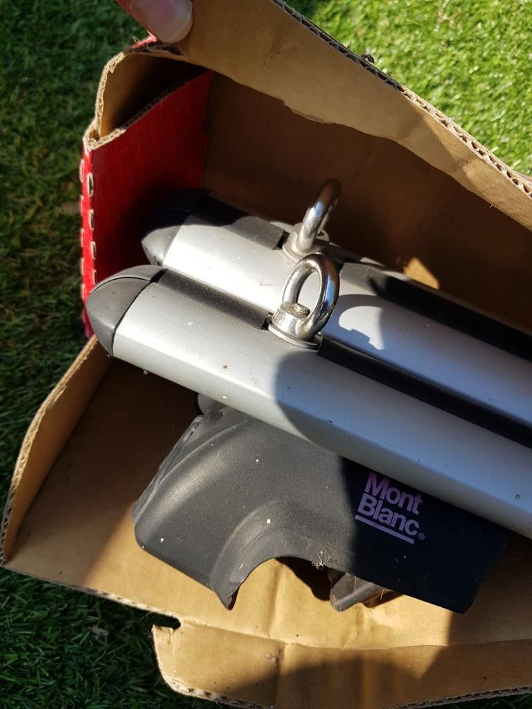 Mont Blanc dakdragers MB roof bar RF 20, Ophalen, Gebruikt