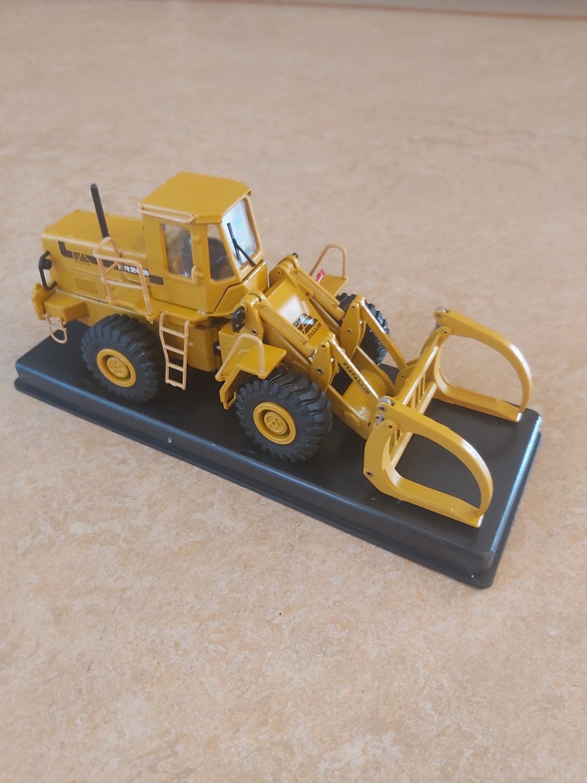 FIATALLIS FR20B hydr. wiellader met houtklem Old Cars 1/50, Ophalen of Verzenden, Nieuw, Hijskraan, Tractor of Landbouw, Overige merken
