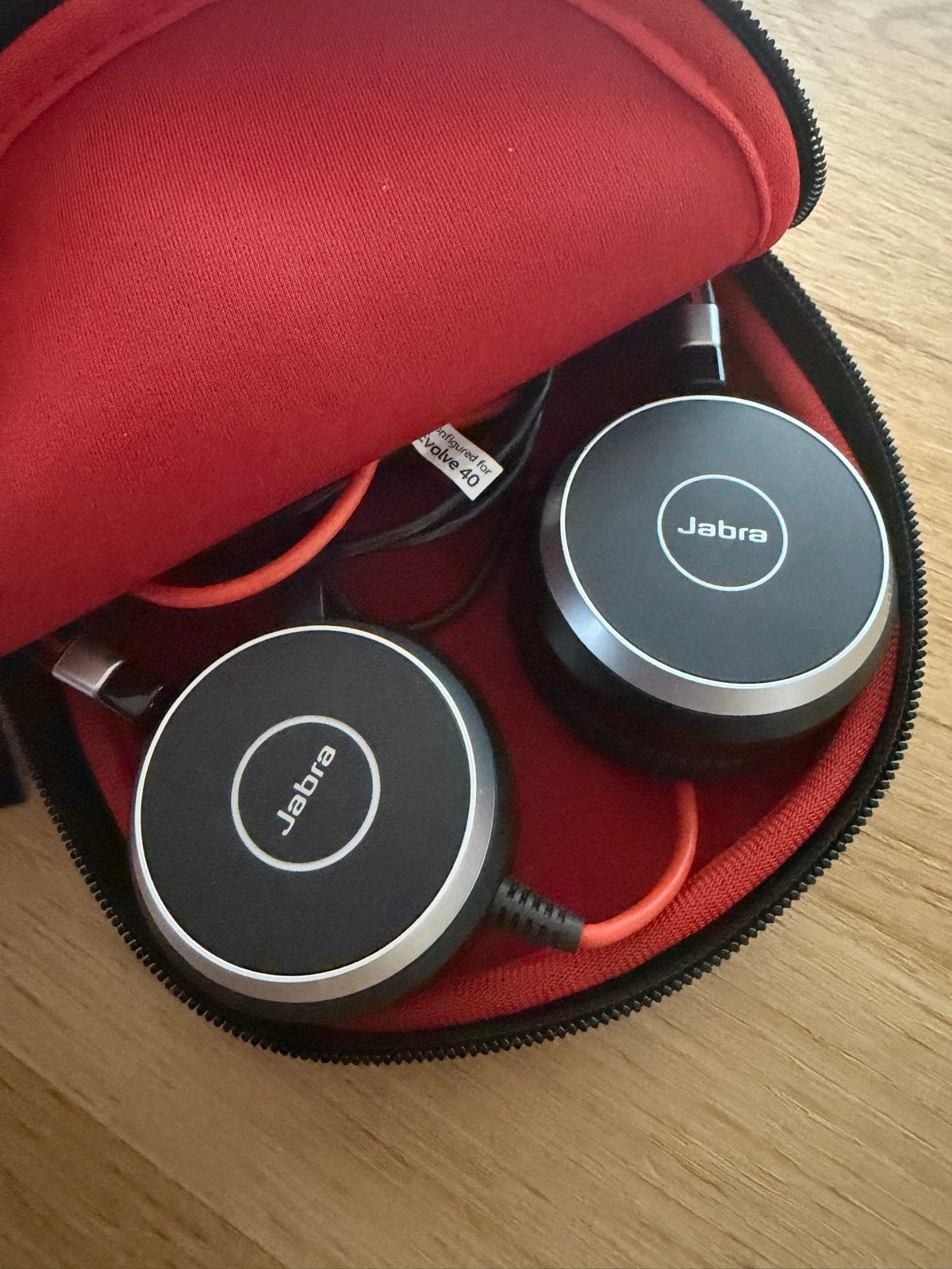 Jabra Evolve 40 Headset met bedieningsunit en etui