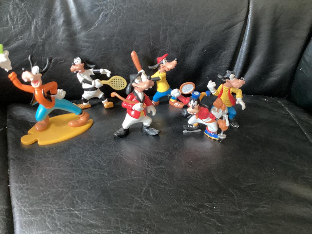 6 x goofy Disney figuur Bully, Verzamelen, Disney, Ophalen of Verzenden, Goofy of Pluto, Zo goed als nieuw, Beeldje of Figuurtje