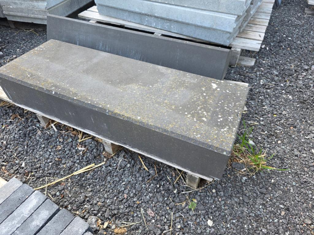 2 betonnen traptredes 15x35x100 antraciet, Ophalen, Minder dan 100 cm