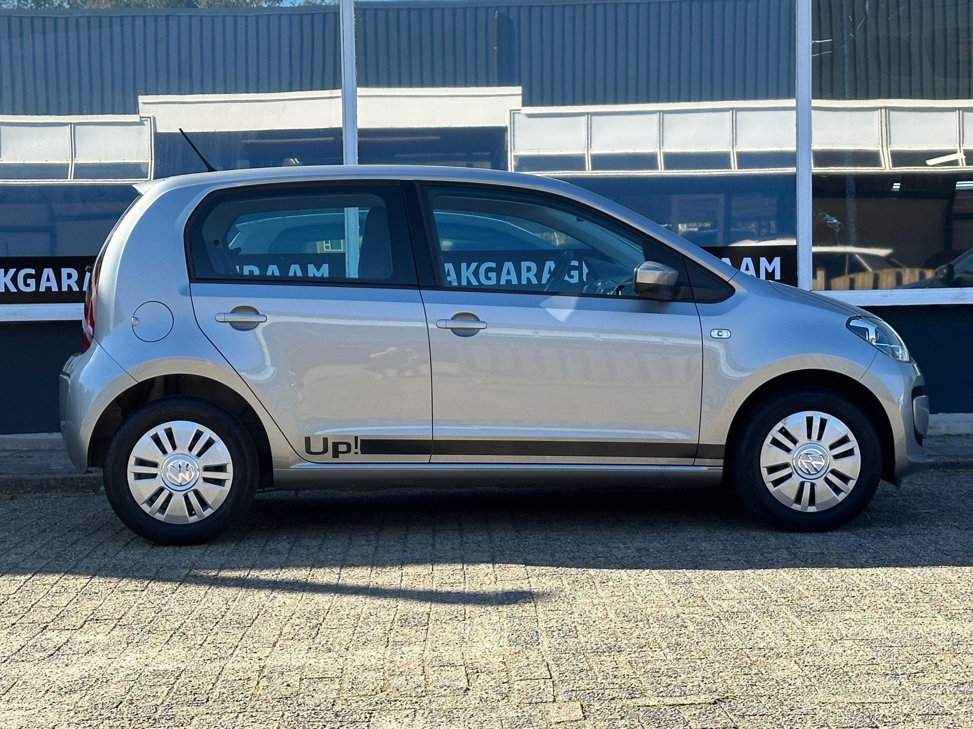 Volkswagen Up! 1.0 move up! BlueMotion/5-DEURS/AIRCO/UNIEK 2, Auto's, Voorwielaandrijving, Euro 5, Gebruikt, Up!