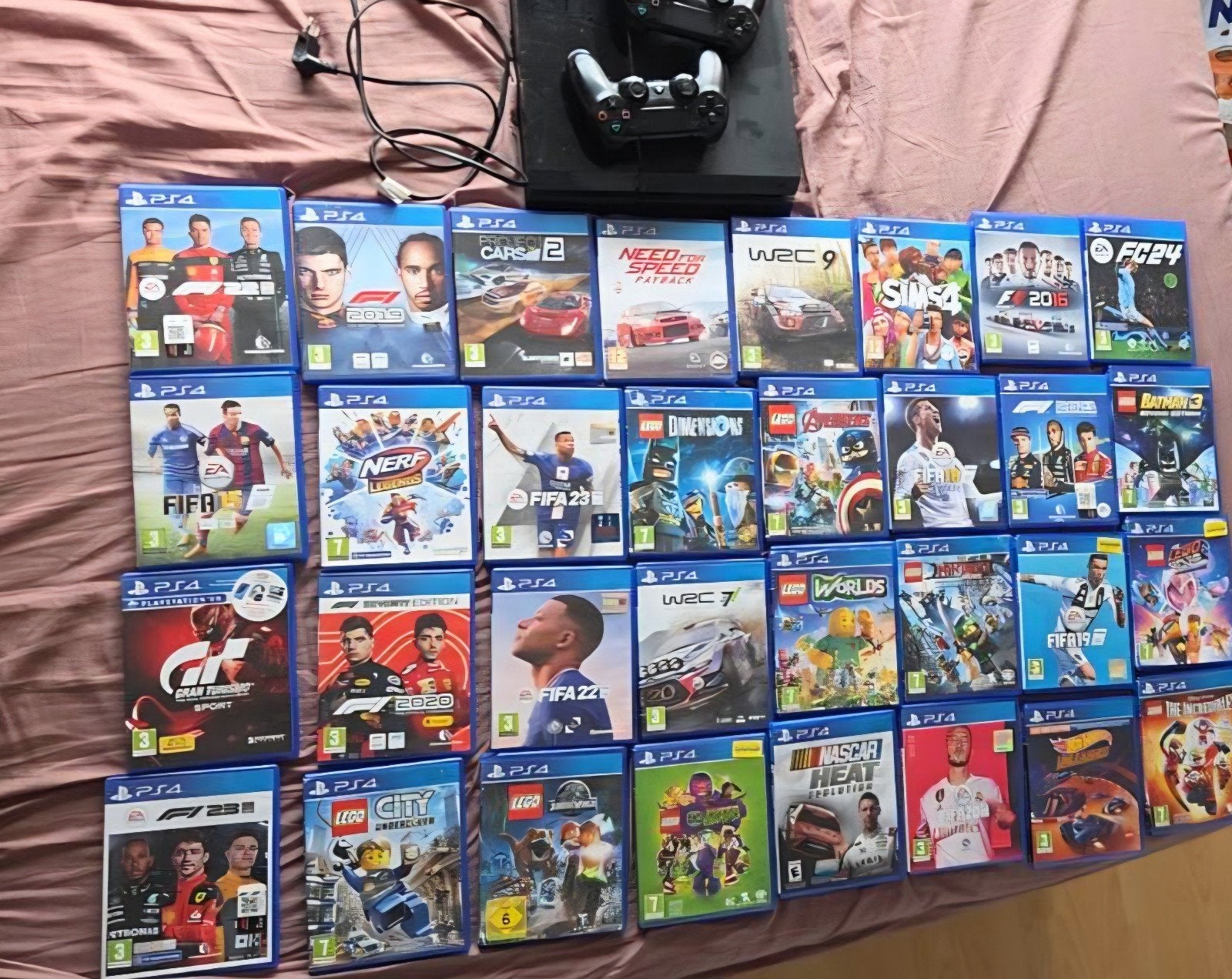 PS4 met 2 controllers en 30+ games, Ophalen, Gebruikt, 2 spelers, Eén computer