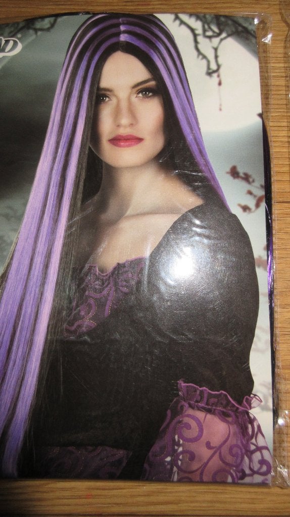 Carnaval/Halloween zwart/paarse dames pruik * Nieuw *., Ophalen of Verzenden, Nieuw, Halloween