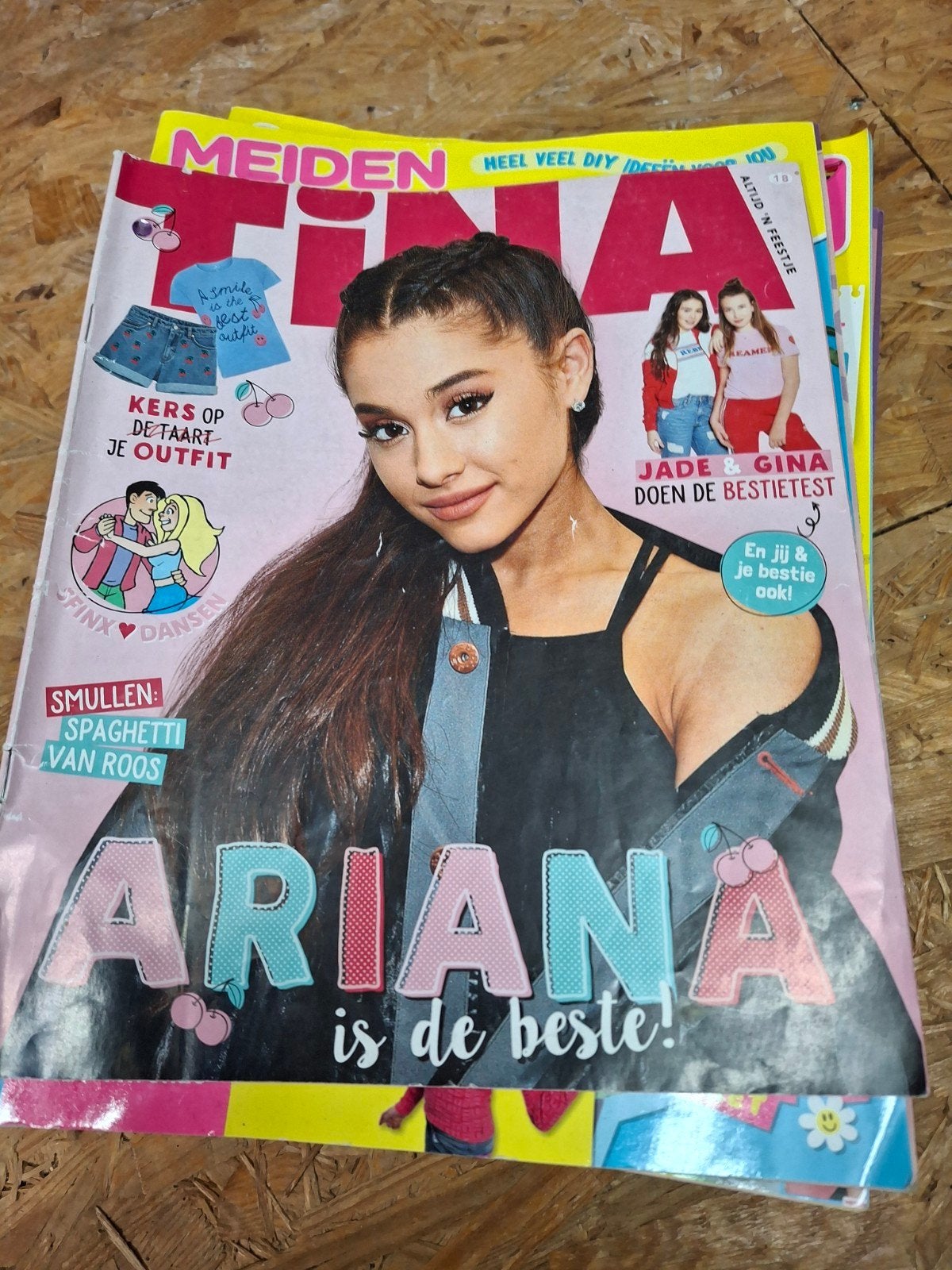 Stapel oude Tina tijdschriften, Ophalen, Gelezen, Overige typen