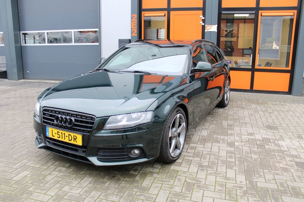 Audi A4 Avant 3.2 FSI quattro S-line (bj 2008, automaat), Auto's, Automaat, Gebruikt, A4, 11 km/l