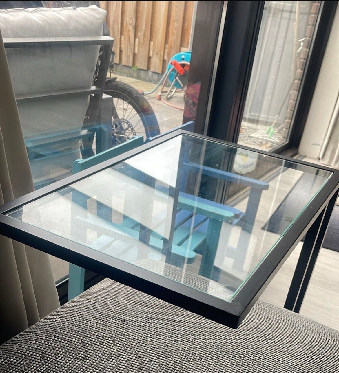IKEA Vittsjö bijzettafel - Glas en Metaal, Minder dan 55 cm, Gebruikt, Vierkant, Glas