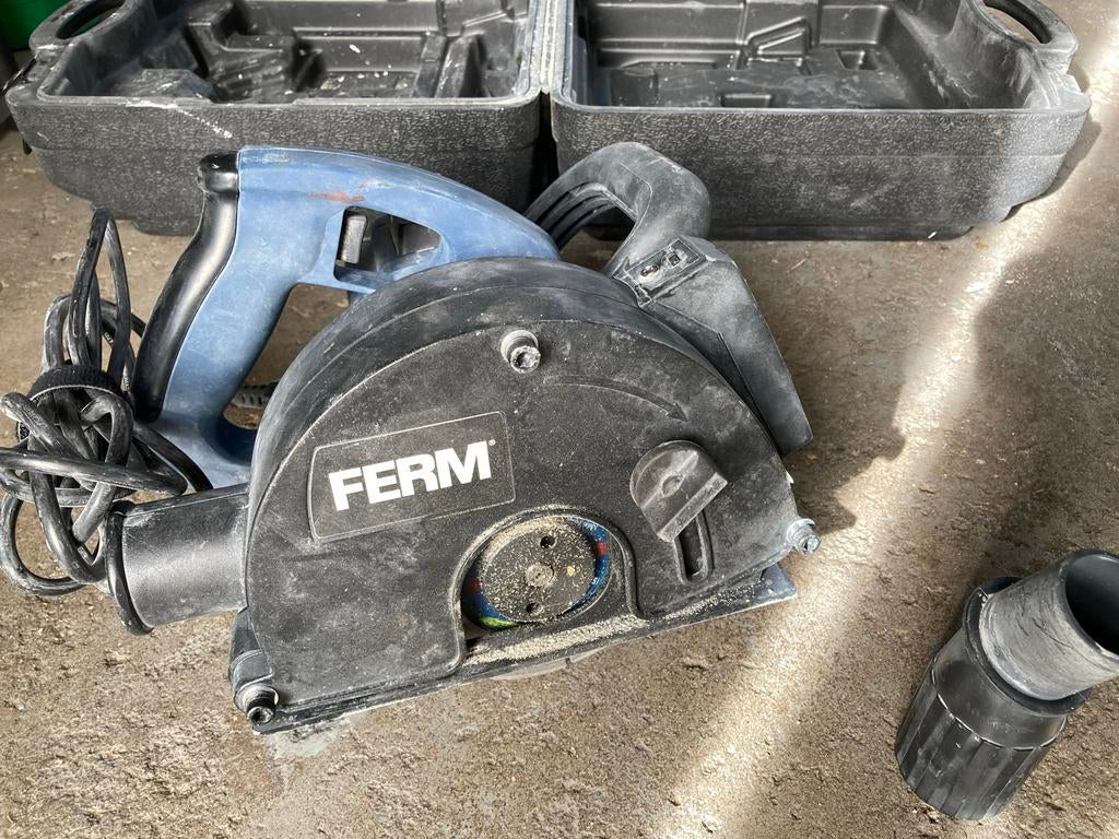 Ferm WSM1009 Muurfrees - Slijpschijven vervangen, sleutel on, Ophalen of Verzenden, Zo goed als nieuw