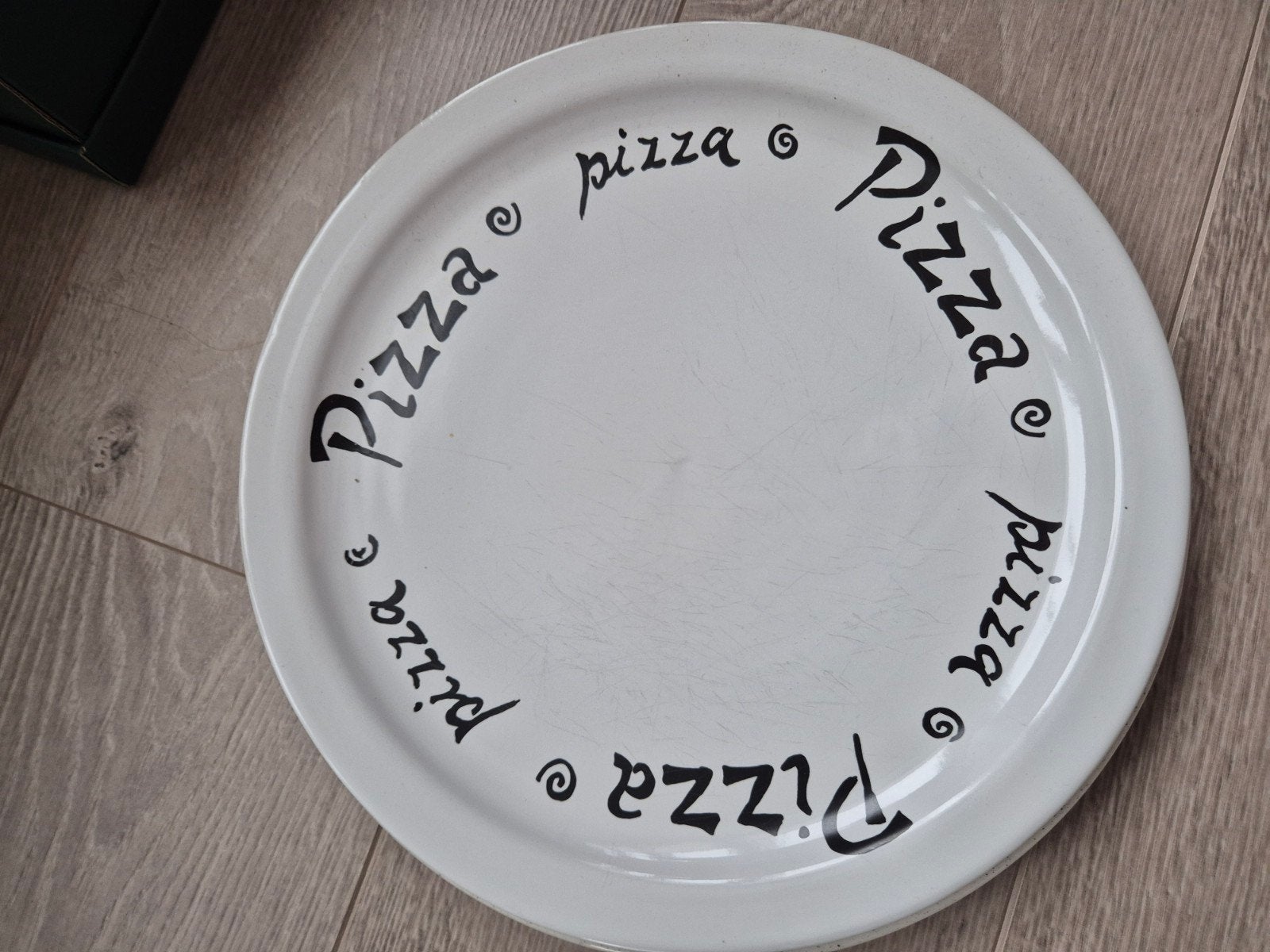 2 Nieuwe Pizza Borden - 30cm, Ophalen of Verzenden