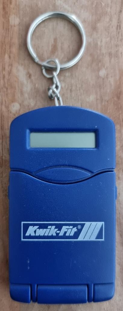 Kwik-Fit sleutelhanger calculator - IZGST, Verzamelen, Sleutelhangers, Ophalen of Verzenden