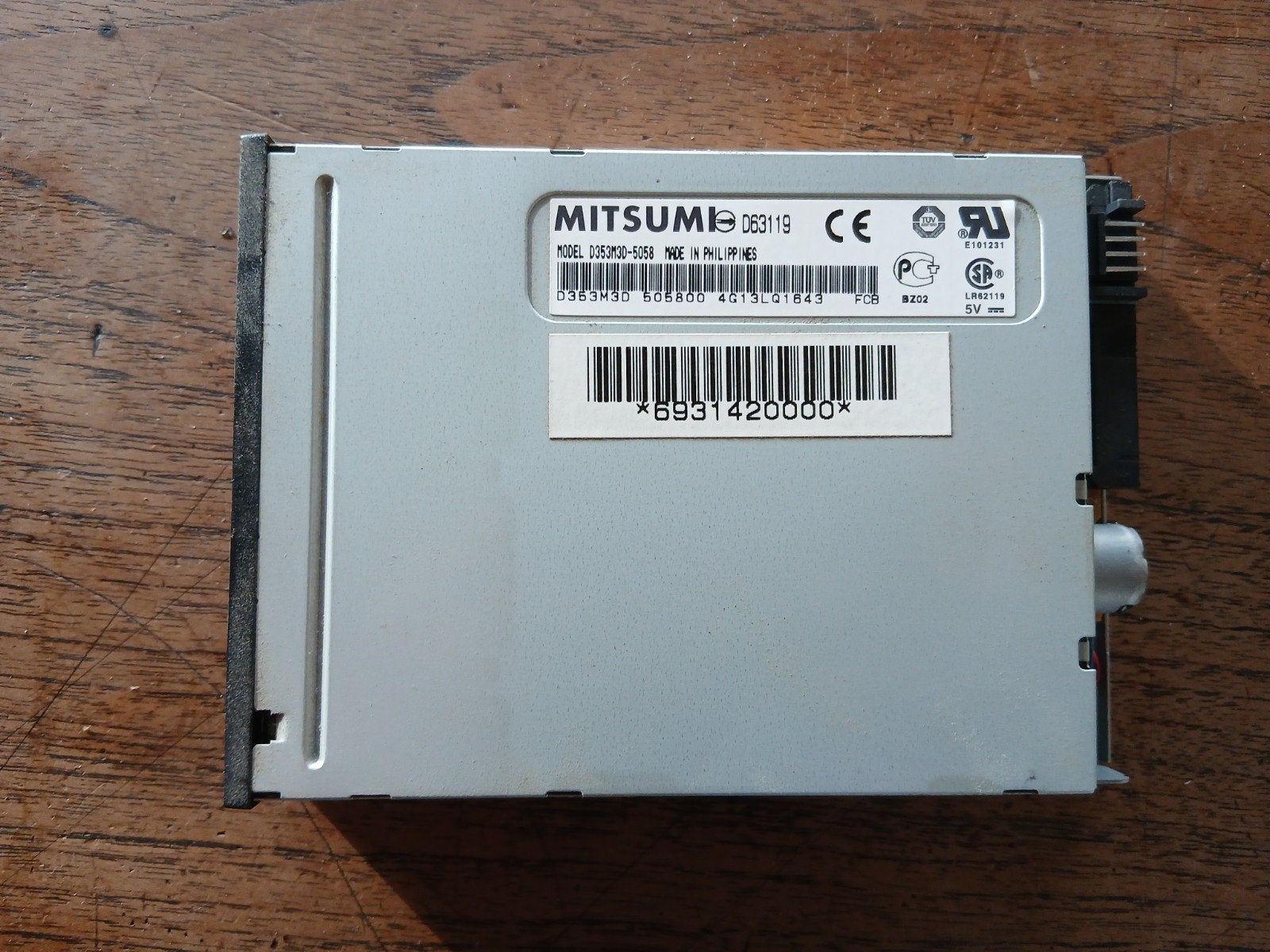 Mitsumi D353M3D-5058 Floppy Disk Drive (Intern), Computers en Software, Intern, Gebruikt, Mitsumi, Onbekend