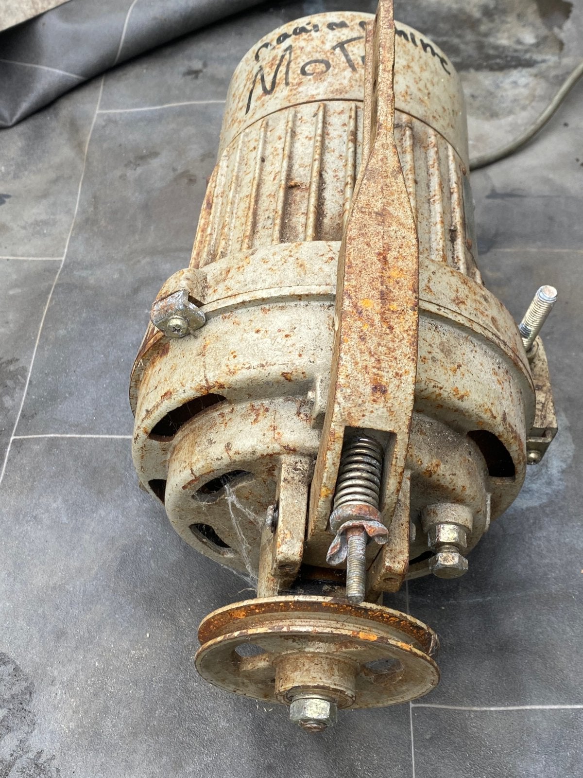 Naaimachine motor is nog prima, Ophalen of Verzenden, Gebruikt, Overige merken