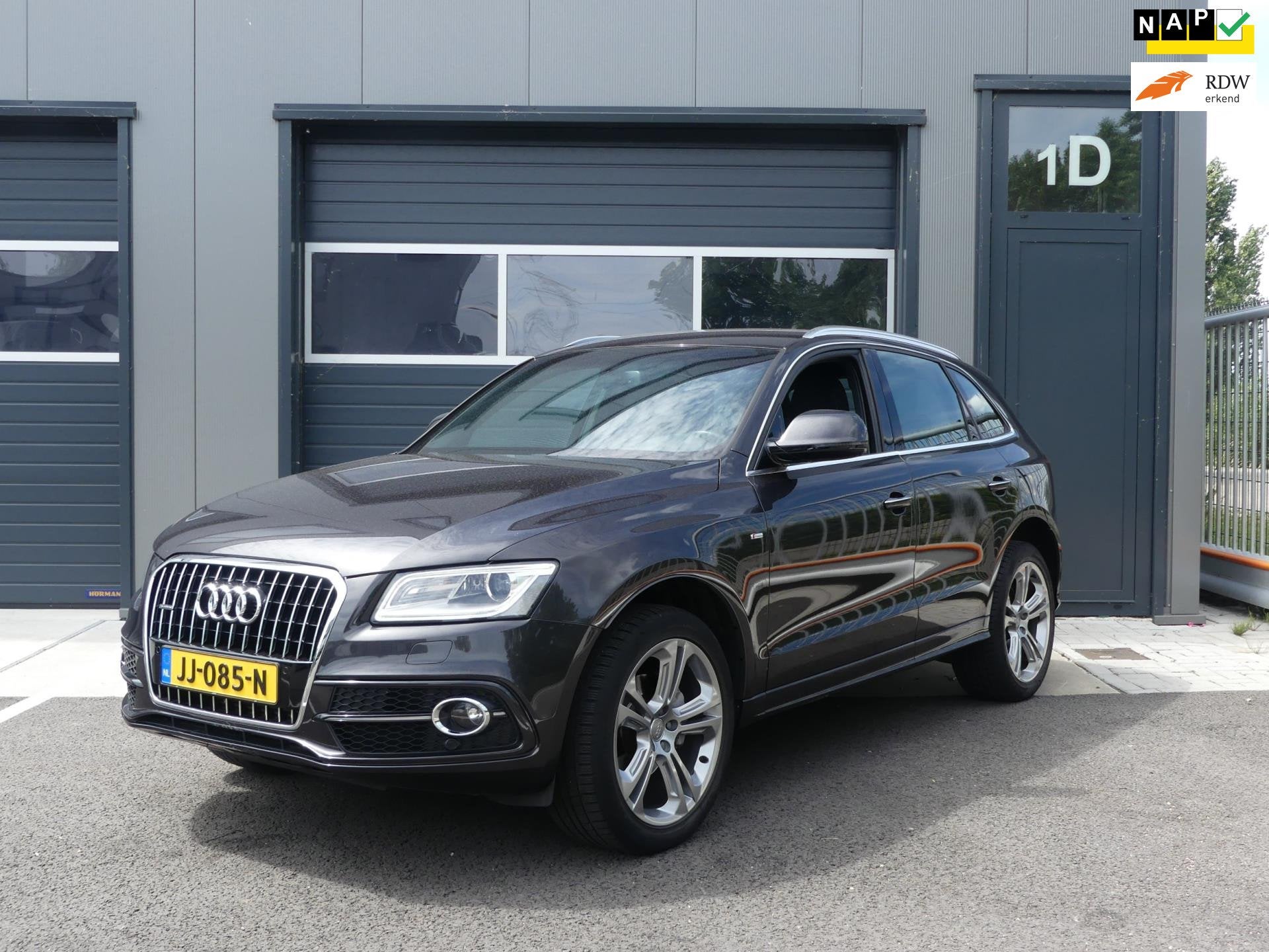 Audi Q5 2.0 TFSI 230PK Automaat quattro 3X S-Line / Navigati, Auto's, Dealer onderhouden, Gebruikt, 4 cilinders, Leder en Stof
