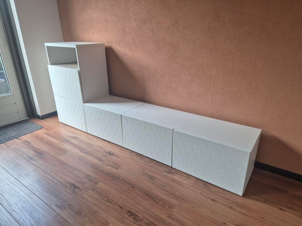 Ikea Besta kast met hexagon patroon deurtjes, Ophalen, Gebruikt, 200 cm of meer, Minder dan 100 cm