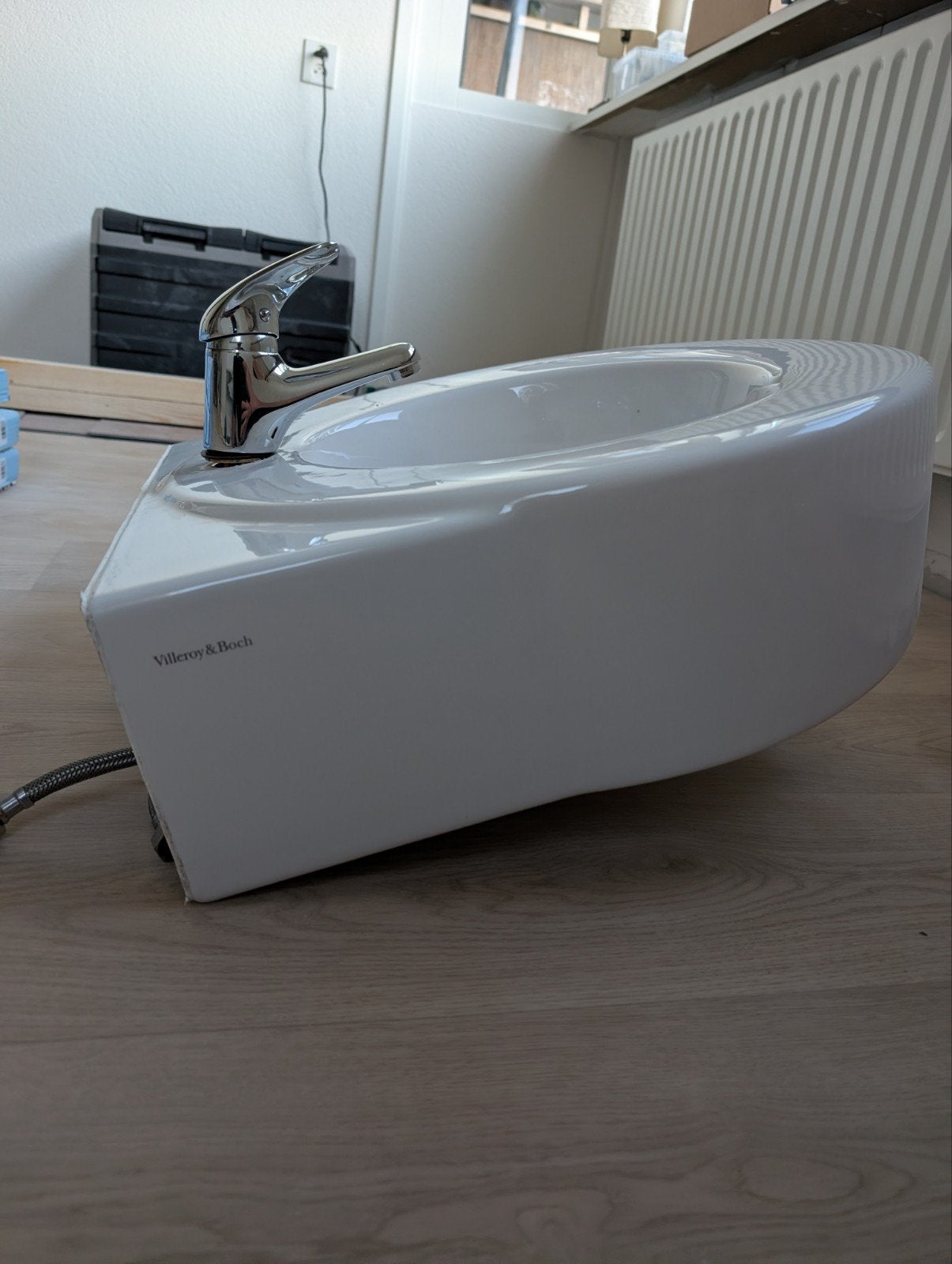 Villeroy&Boch wastafel met kraan, Ophalen, Gebruikt, Steen, Wastafel
