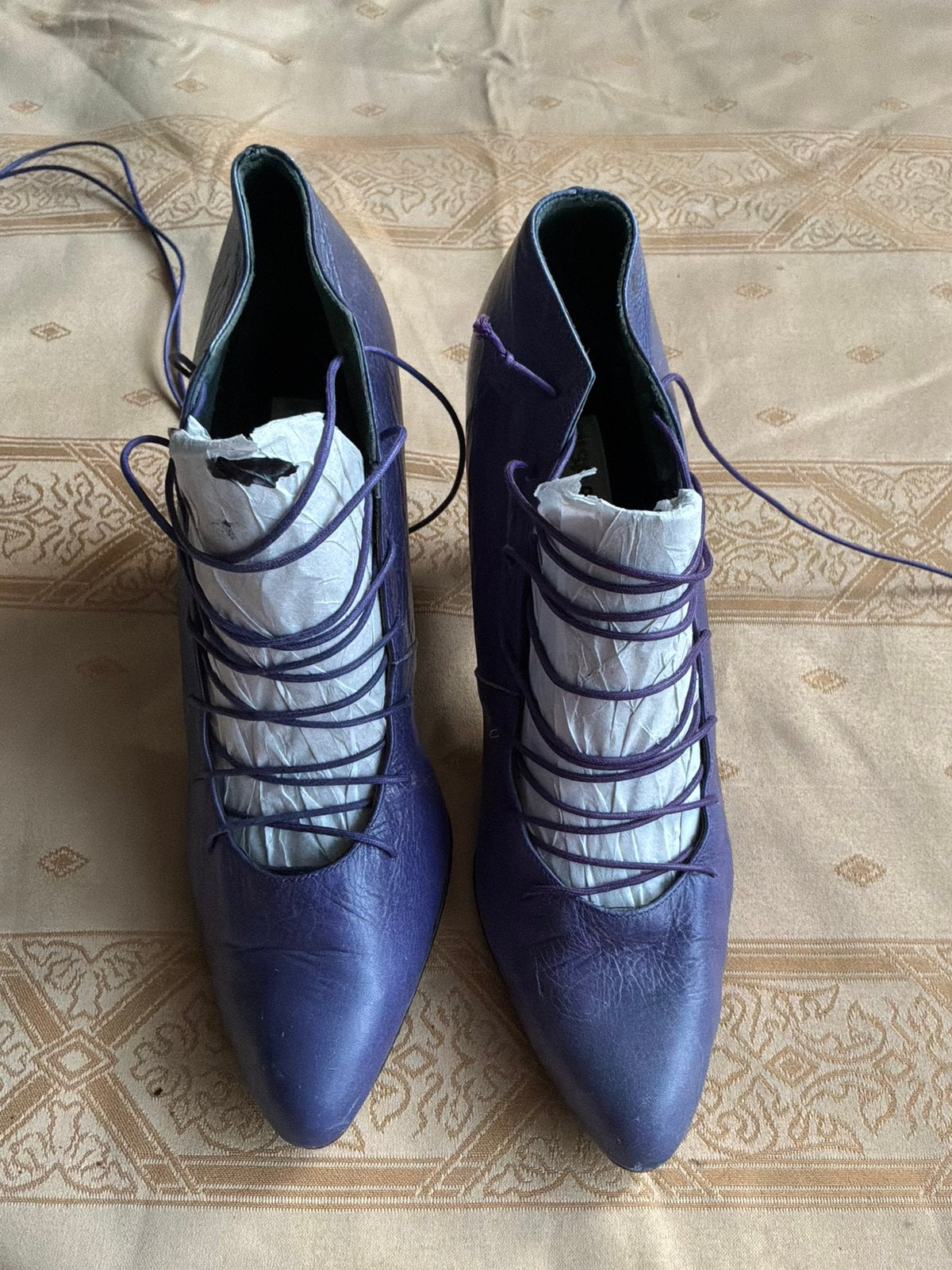 Paarse leren pumps met hak en veters maat 40 PISA Amsterdam, Pumps, Overige kleuren, Ophalen of Verzenden, Gedragen
