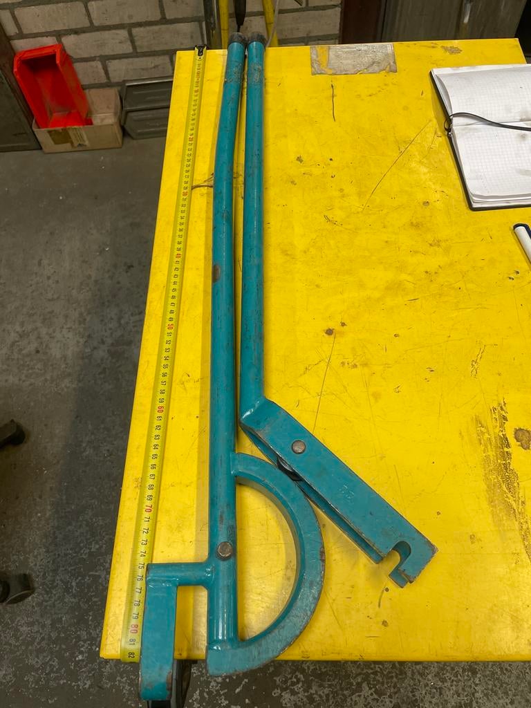 Buigijzer voor buizen en staven max rond  20 mm, Ophalen, Gebruikt