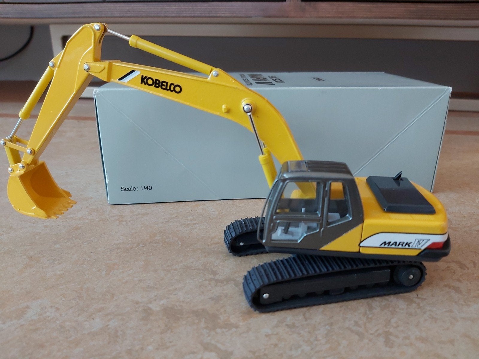 Kobelco SK210 mark IV hydraulische rupsgraafmachine in OVP, Ophalen of Verzenden, Nieuw, Overige typen