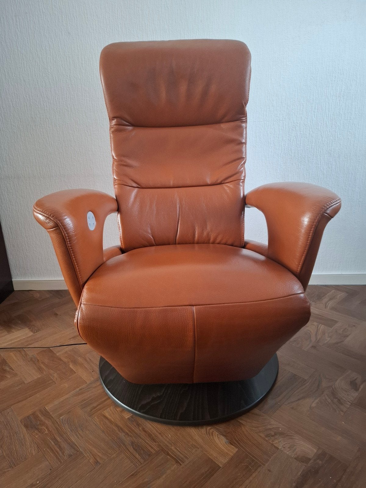Hukla Relaxfauteuil Leer - Sta op en Verstelbaar, Ophalen, Modern, Comfortabel, Zo goed als nieuw, 75 tot 100 cm