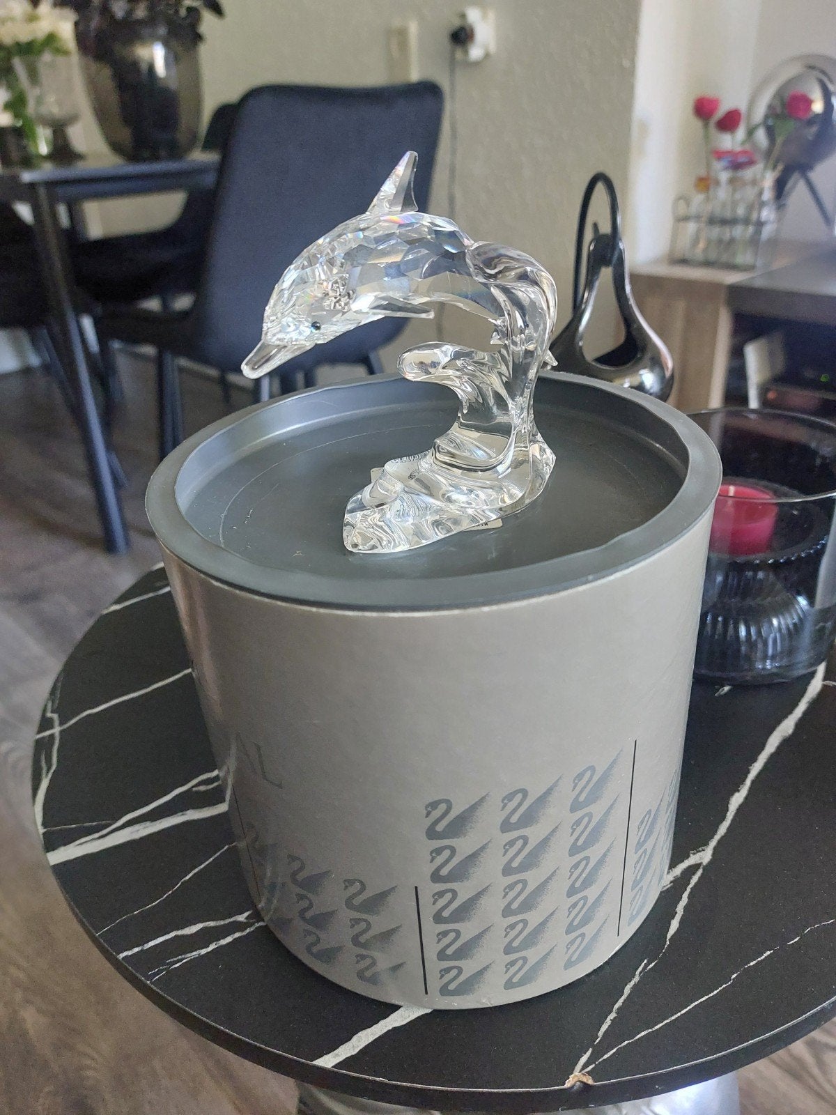 Swarovski kristallen dolfijn in originele verpakking, Ophalen of Verzenden, Zo goed als nieuw, Figuurtje