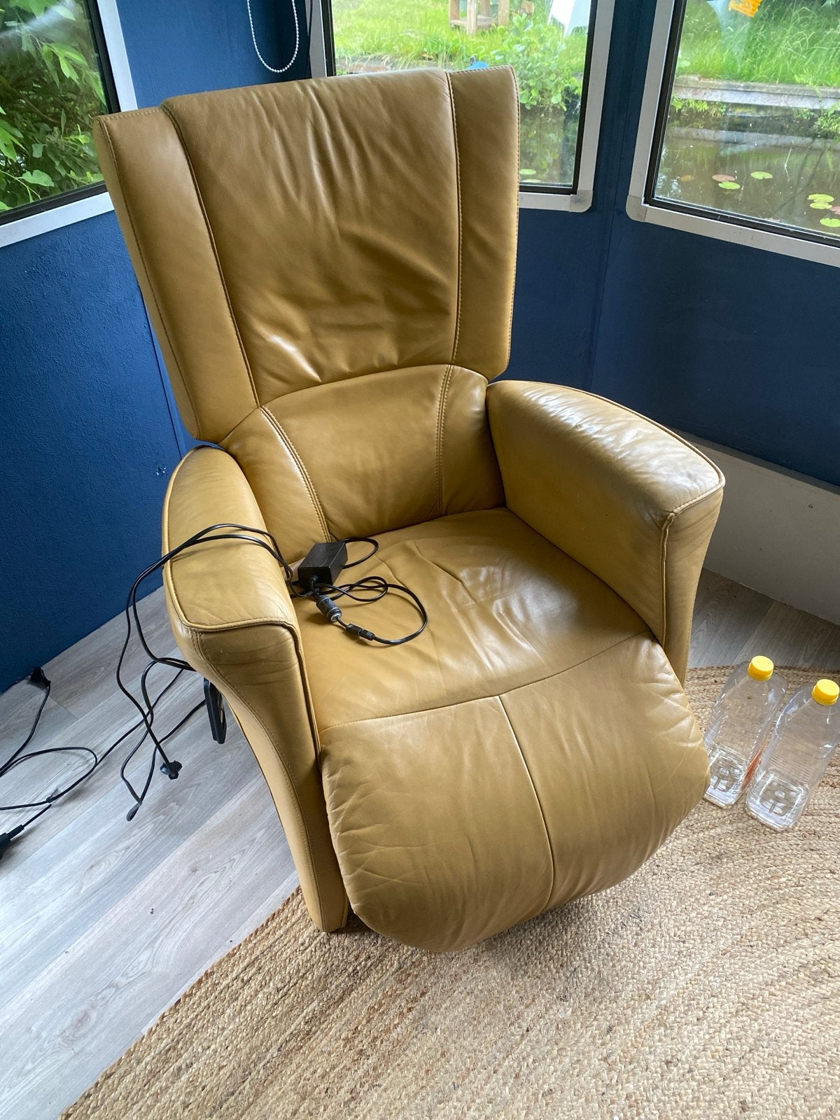 Comfortabele leren relaxfauteuil - Okergeel, Huis en Inrichting, Fauteuils, Ophalen of Verzenden, Gebruikt, Leer, 75 tot 100 cm
