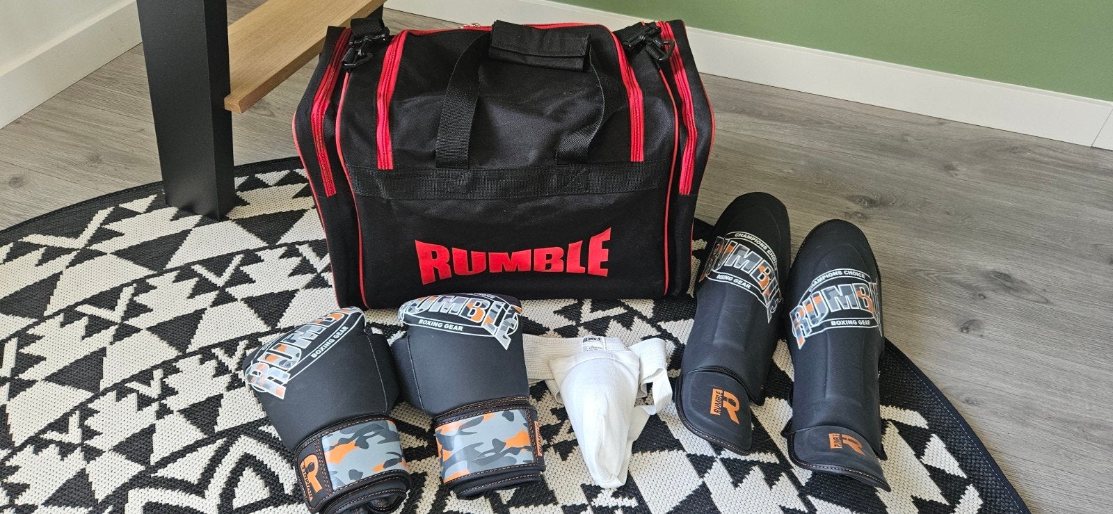 Rumble Vechtsport Set, Sport en Fitness, Vechtsporten en Zelfverdediging, Ophalen of Verzenden, Zo goed als nieuw, Overige, Vechtsportbescherming