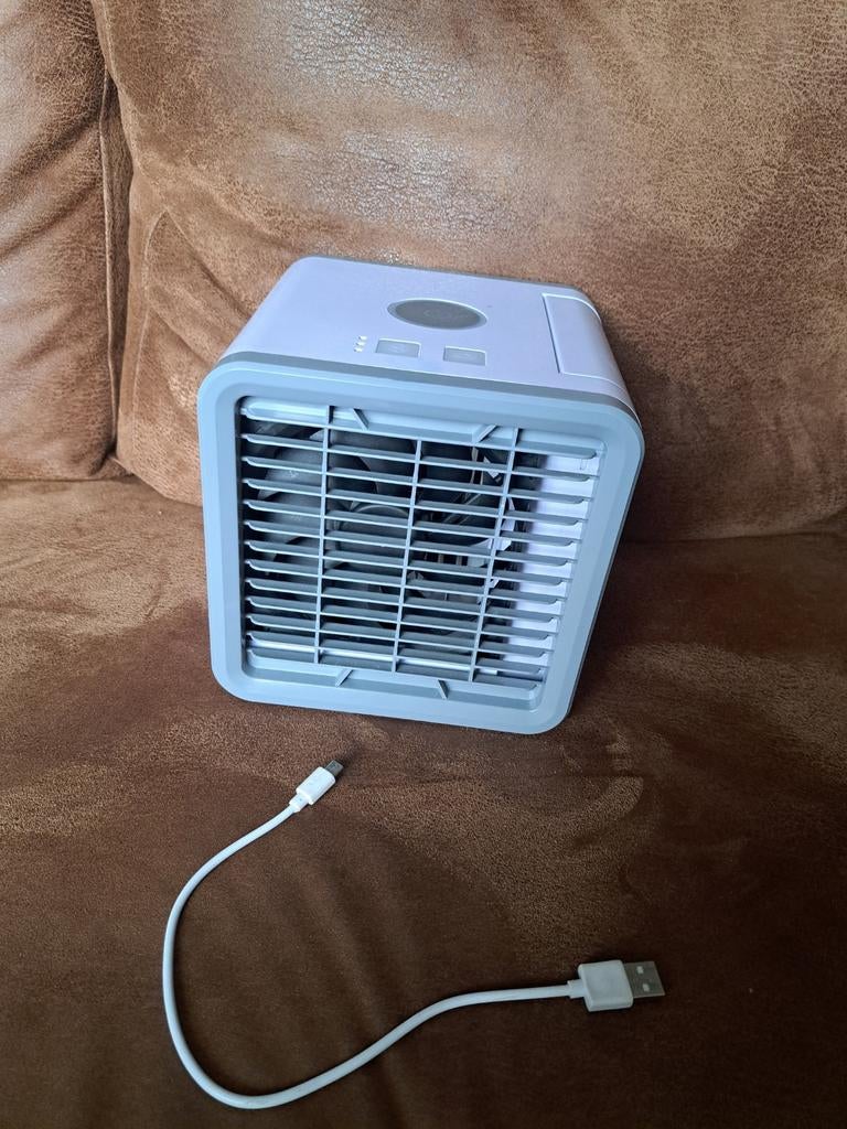 Compacte Mini Airco - Draagbare Luchtkoeler met USB, Witgoed en Apparatuur, Airco's, Zo goed als nieuw, Tafel- of Grondventilator