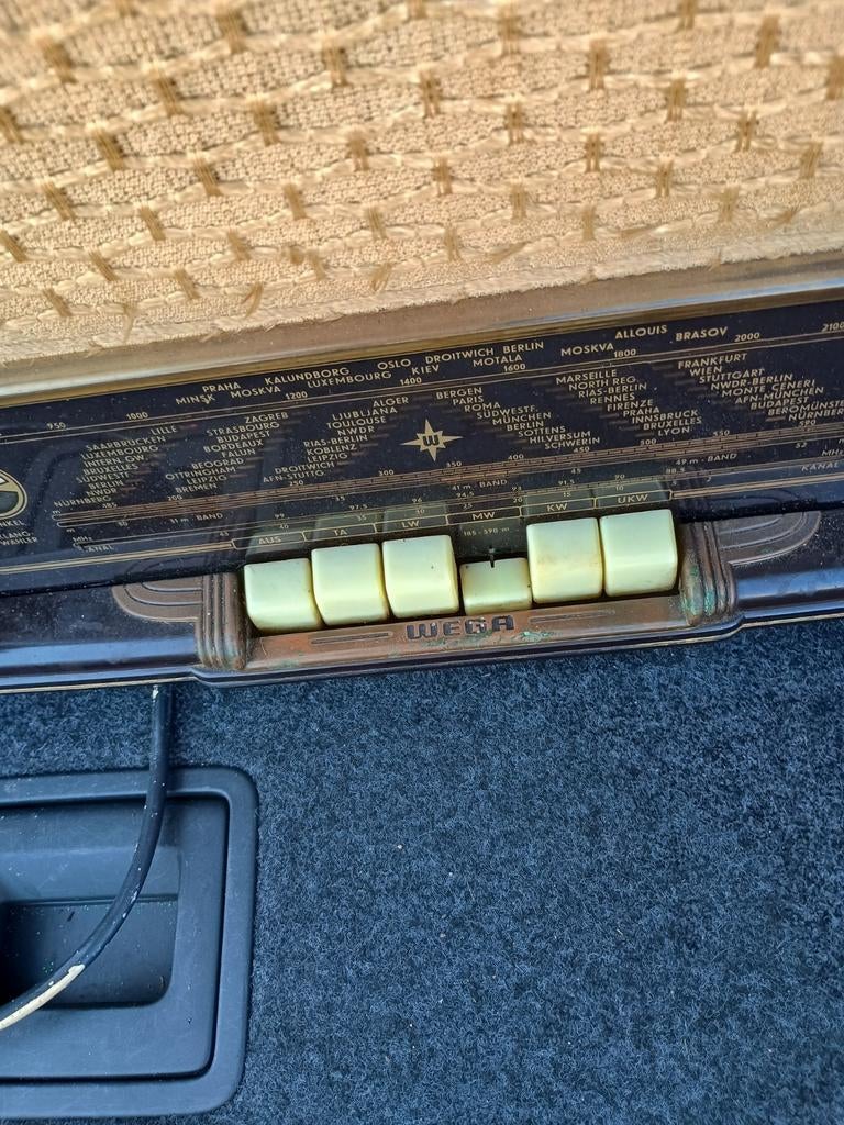 Vintage Wega buizenradio - Klassieke radio, Ophalen of Verzenden, Gebruikt, Radio