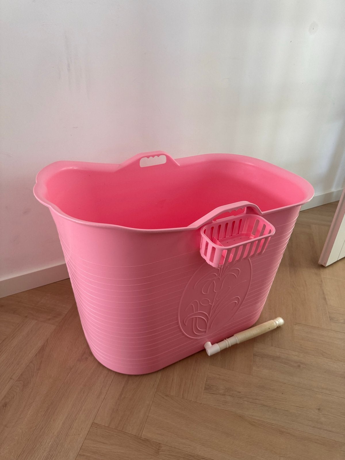 Roze zitbad voor volwassenen - Compact en comfortabel, Ophalen, Gebruikt, Met bad