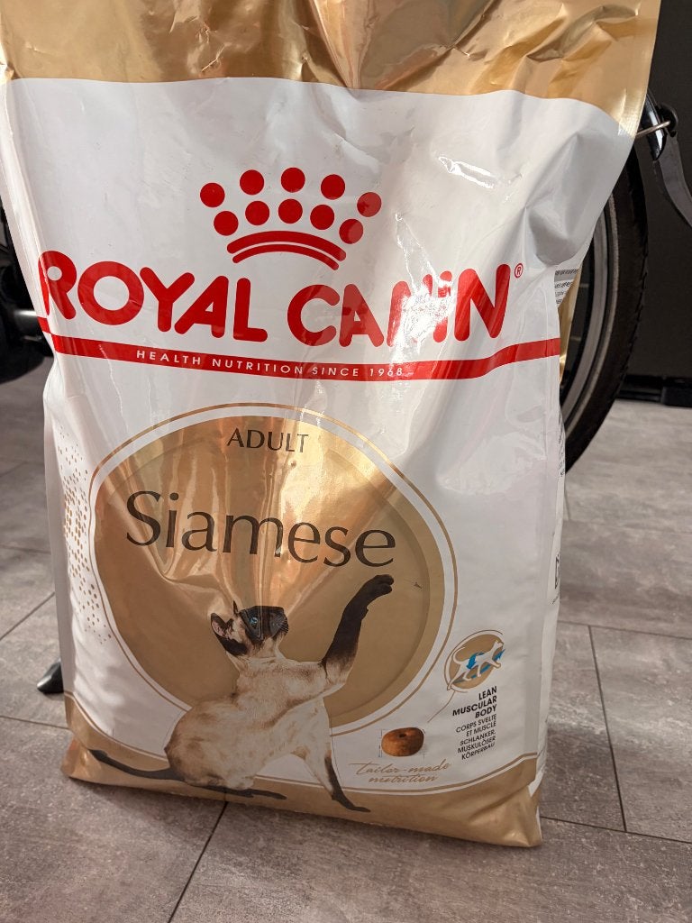 Royal Canin, Ophalen, Kat