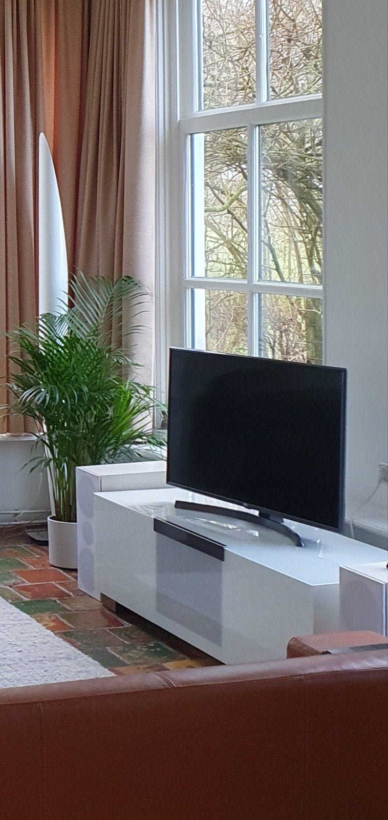 Wit hoogglans design televisiemeubel Munari, Ophalen, Gebruikt, 100 tot 150 cm, Overige houtsoorten