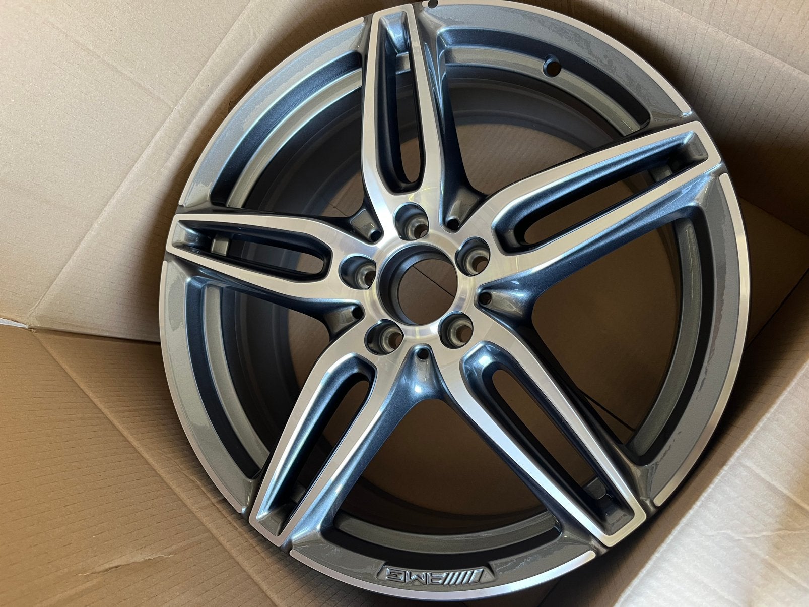 NIEUW 1x 19” Mercedes E-klasse W213 AMG velg 8J, Auto-onderdelen, Banden en Velgen, Velg(en), Mb, Nieuw, Mb
