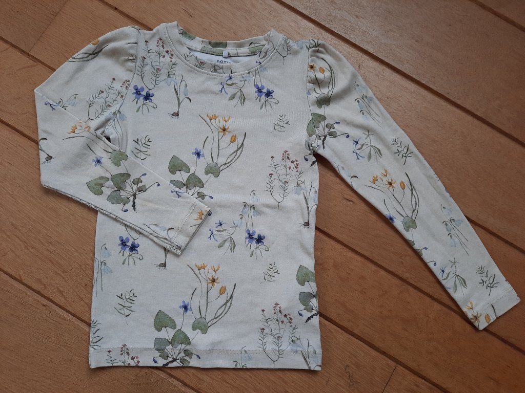 Name It t- shirt ecru maat 104, Kinderen en Baby's, Kinderkleding | Maat 104, Zo goed als nieuw, Jongen, Shirt of Longsleeve, Ophalen of Verzenden