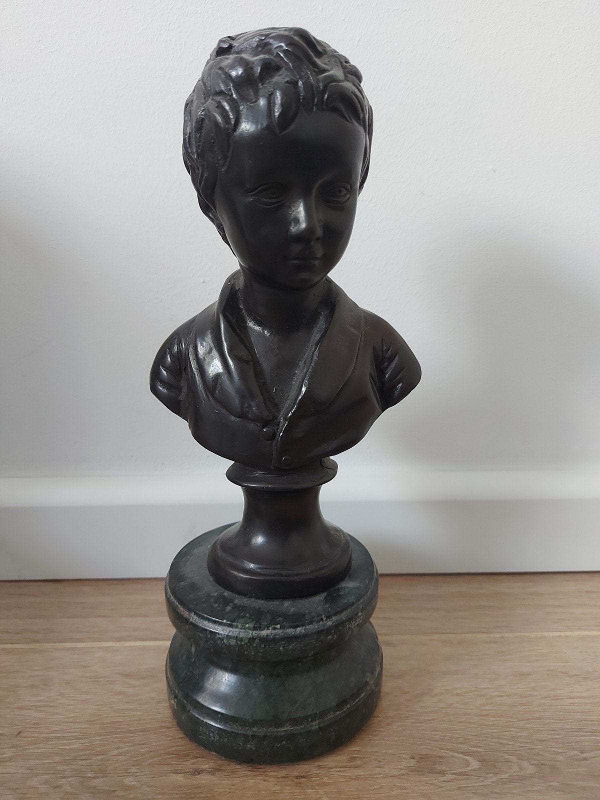 Bronzen Buste van een Jongen - Andrea by Sadek, Buste, Ophalen of Verzenden, Brons, 20 - 50 cm