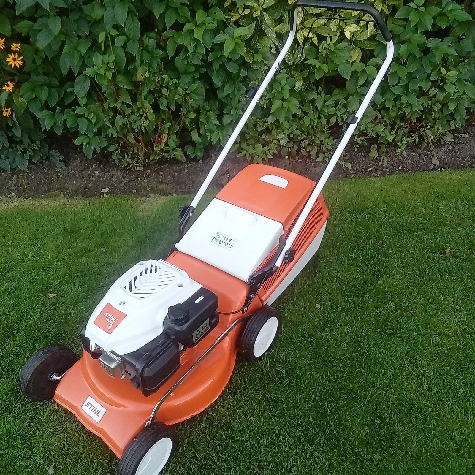 stihl grasmaaier duwmaaier benzine maaier, Tuin en Terras, Ophalen, Cirkelmaaier, Stihl, Gebruikt