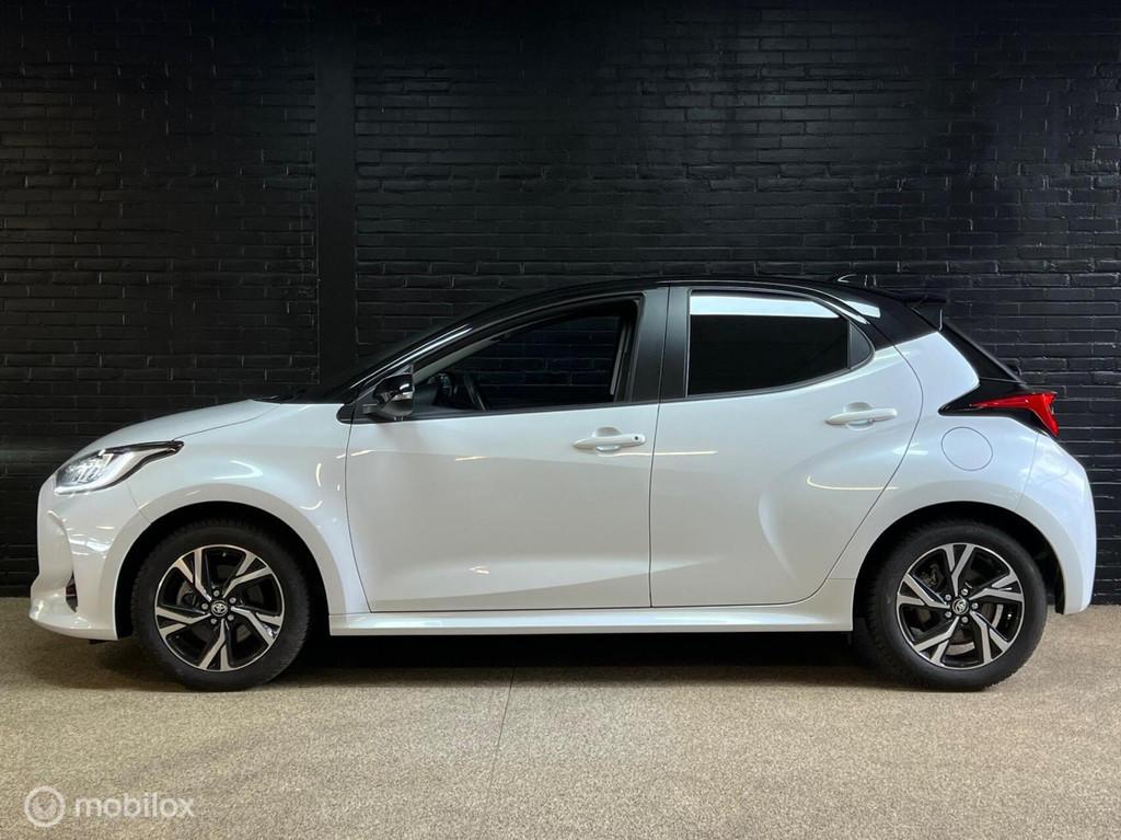 Toyota Yaris 1.5 Hybrid 115 Dynamic KEYLESS TWO TONE CAMERA, Auto's, Gebruikt, Wit, 1490 cc, Bedrijf