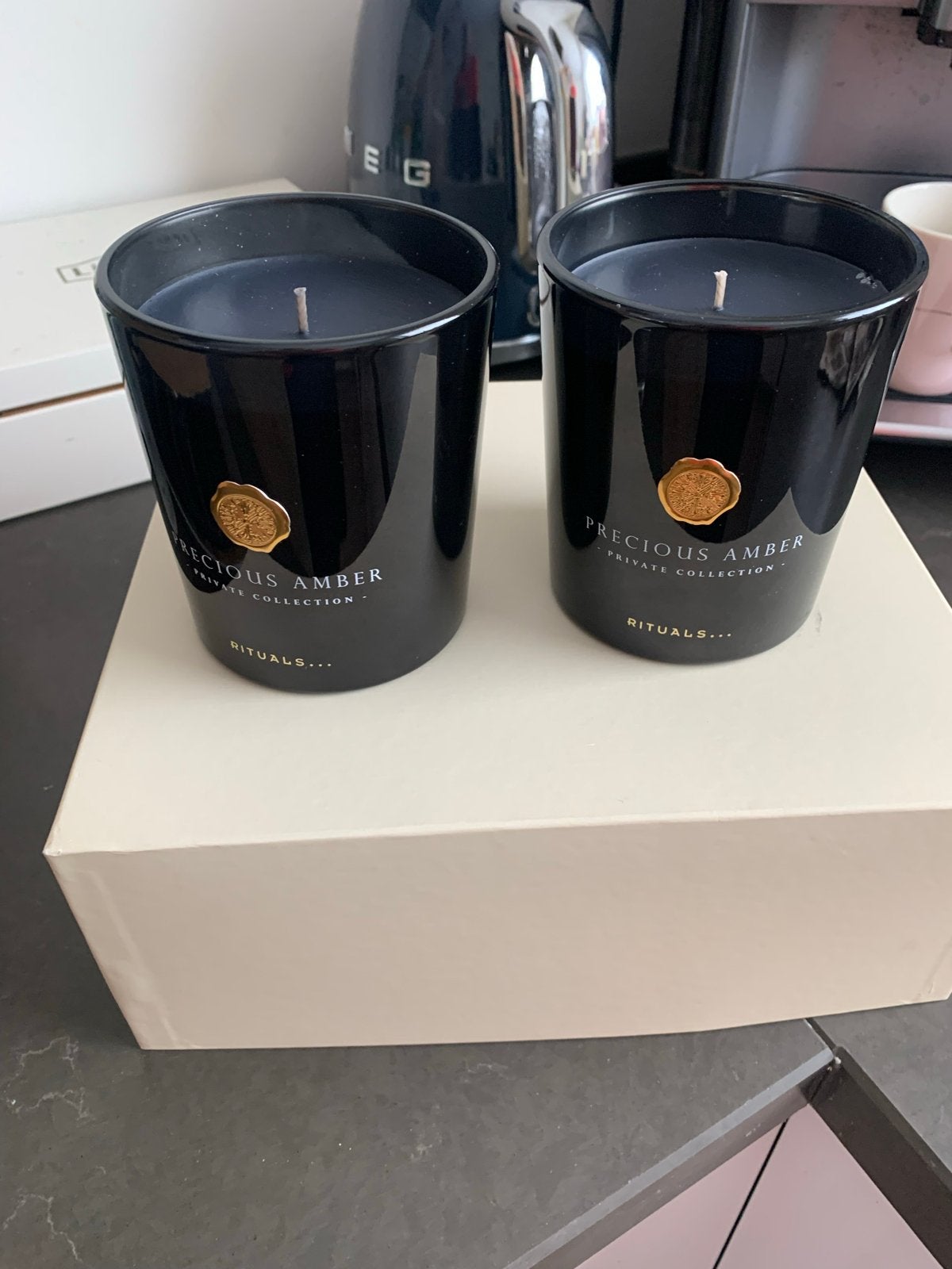Rituals Precious Amber geurkaars 360gram, Zwart, Ophalen of Verzenden, Rituals, Kaars