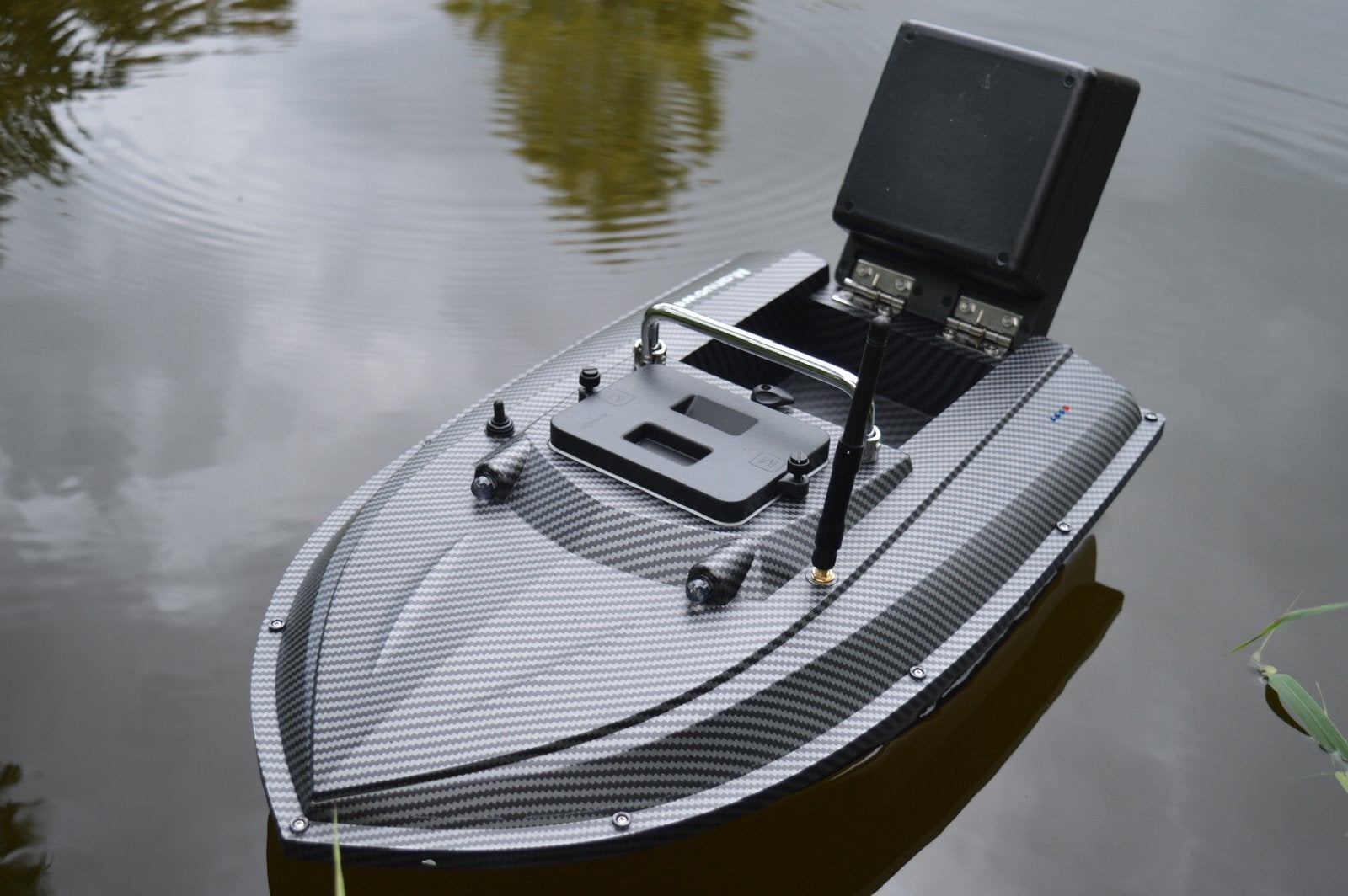 Voerboten uitverkoop | 50% KORTING | fishfinder & GPS, Watersport en Boten, Ophalen of Verzenden, Nieuw, Overige typen